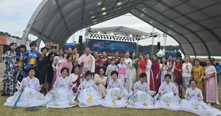 다양한 스타일로 만난 , 다문화 패션쇼