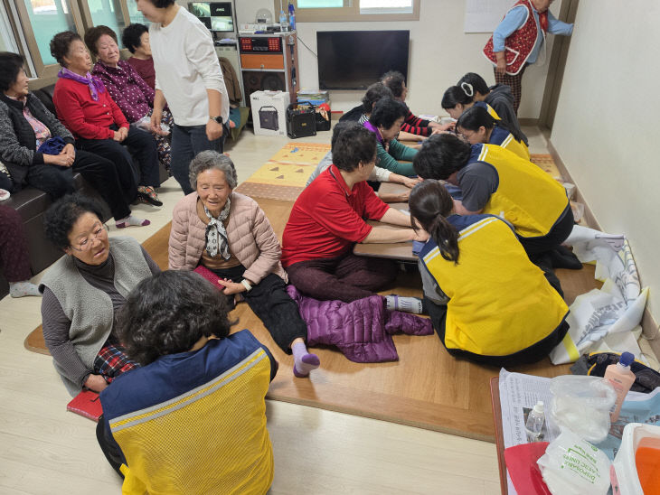 무지개가족 봉사활동 실시(출처_청양군가족센터)